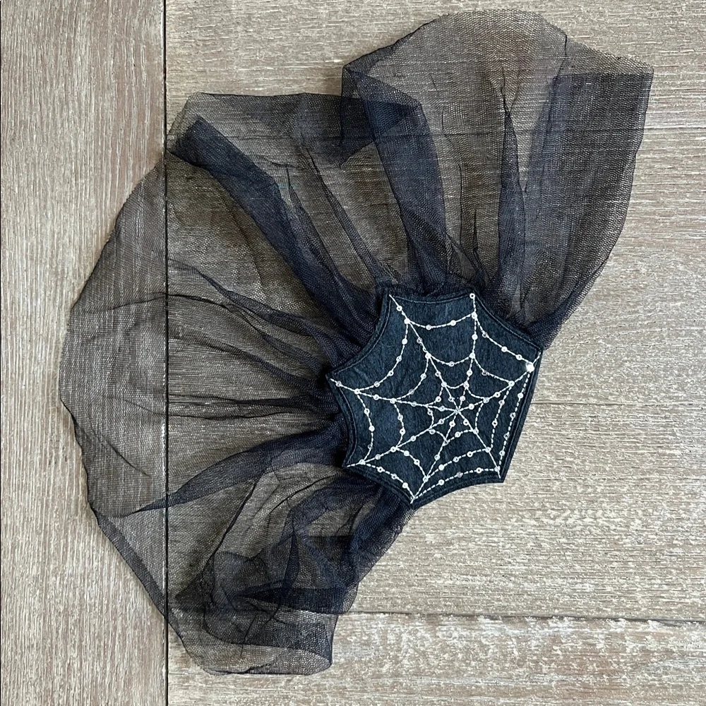 NWOT Pottery Barn Kids Black Spider Queen Costume - Picture 15 of 16